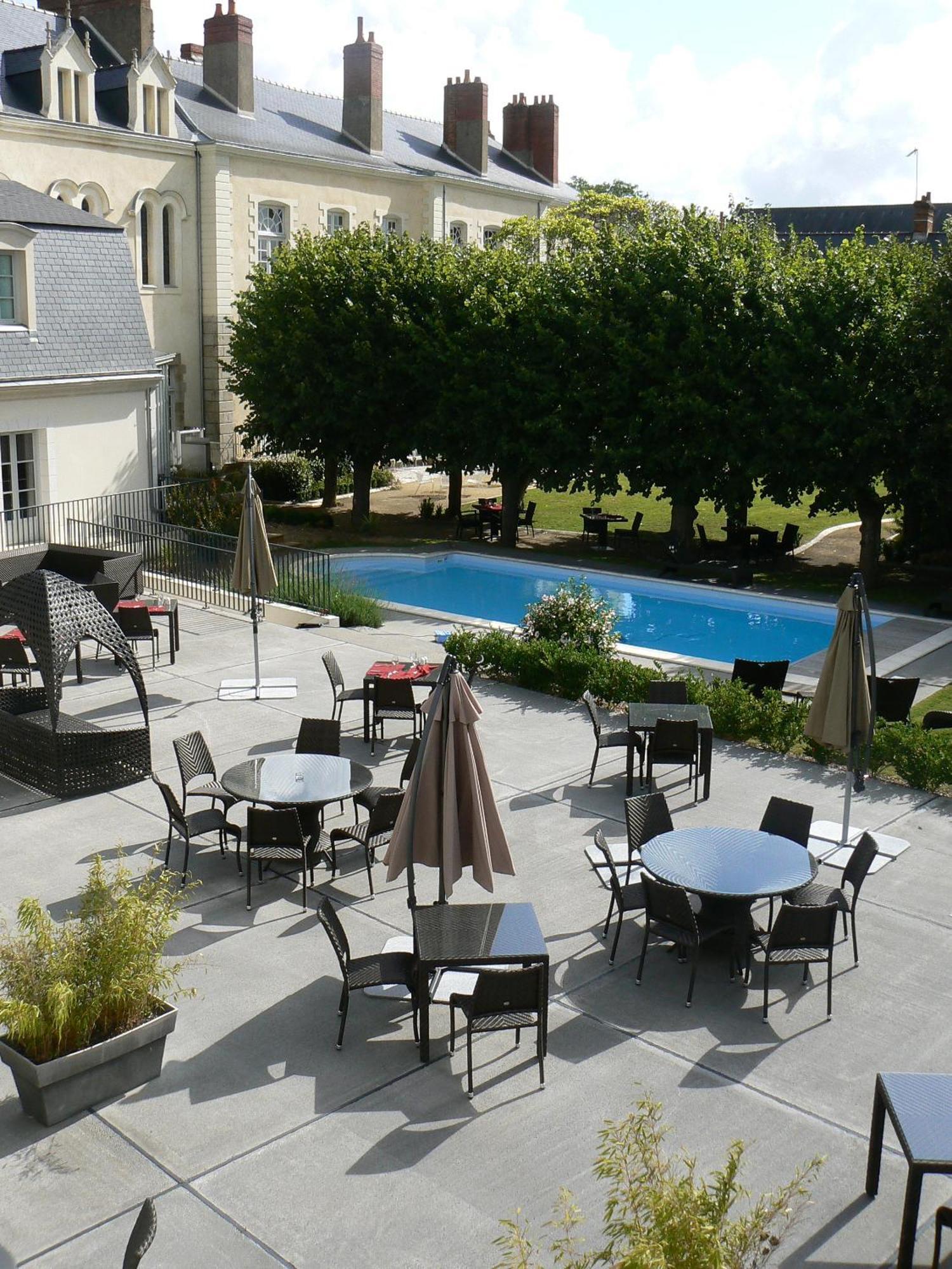 Hôtel&Spa Perier Du Bignon Laval  Exterior foto